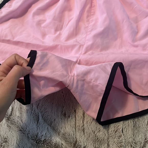 Nike dri fit baby pink shorts - Picture 4 of 8